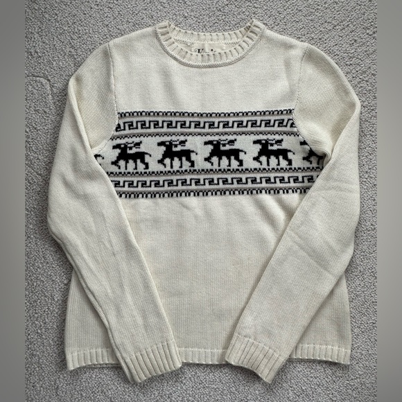 Holiday Sweater - Picture 1 of 6